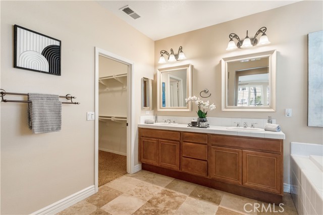 Detail Gallery Image 18 of 38 For 32063 Old Country Ct, Winchester,  CA 92596 - 4 Beds | 3/1 Baths