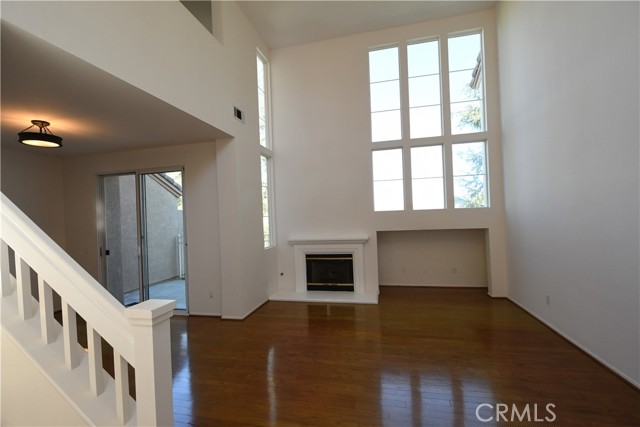 Detail Gallery Image 17 of 28 For 657 Cardinal Ridge Ln #B,  Simi Valley,  CA 93065 - 3 Beds | 2/1 Baths