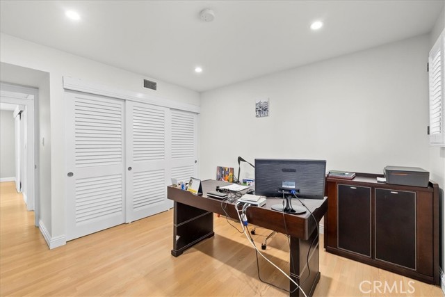 25 Aurora Drive, Rolling Hills Estates, California 90274, 4 Bedrooms Bedrooms, ,3 BathroomsBathrooms,Residential,Sold,Aurora,PV22148397