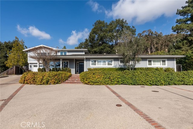 5433 Castle Knoll Road, La Canada Flintridge CA: https://media.crmls.org/medias/555a5fc2-816b-432e-9622-a53094b93644.jpg