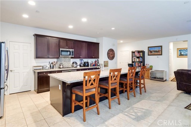 Detail Gallery Image 8 of 28 For 29762 Padilla Ct, Highland,  CA 92346 - 4 Beds | 2/1 Baths