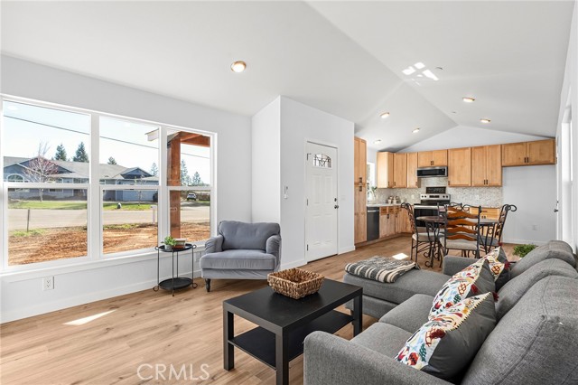 Detail Gallery Image 7 of 25 For 6811 Rexdale, Paradise,  CA 95969 - 2 Beds | 1 Baths