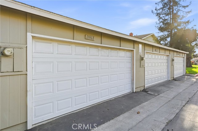Detail Gallery Image 23 of 33 For 11960 Gloxinia, Fountain Valley,  CA 92708 - 2 Beds | 1/1 Baths