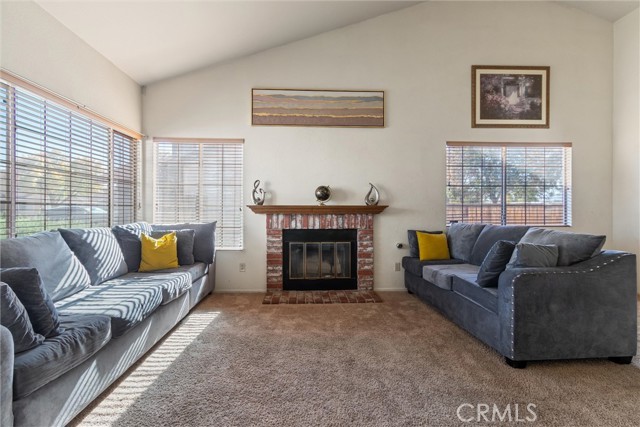 43653 Serenity Court, Lancaster CA: https://media.crmls.org/medias/555b8499-74cf-46c4-966d-07405cb27947.jpg