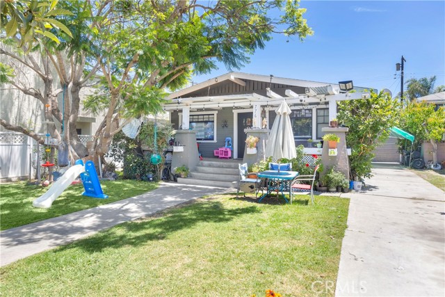 776 Stanley Avenue, Long Beach CA: https://media.crmls.org/medias/555cff69-080d-45aa-a6c1-ae742542eb3a.jpg