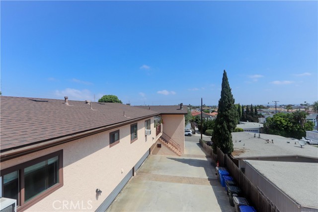 2616 Voorhees Avenue, Redondo Beach CA: https://media.crmls.org/medias/555d1bea-e9dc-435a-adbb-357ac9c41a3f.jpg