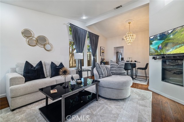 2037 Comstock Court, Palmdale CA: https://media.crmls.org/medias/555e2f80-b51f-4482-a59e-80d483d74e3c.jpg
