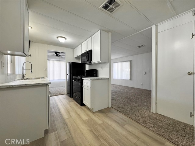 Detail Gallery Image 9 of 17 For 10811 Columbus Ave #7,  –,  CA 91345 - 2 Beds | 1 Baths