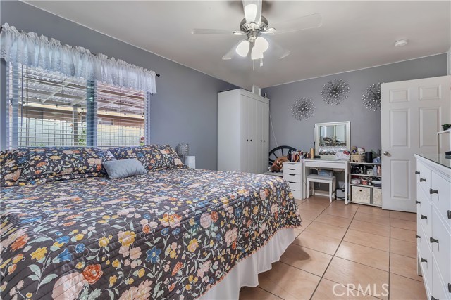 5231 1/2 Clara Street, Cudahy CA: https://media.crmls.org/medias/555eb912-b549-44be-8b06-e2d48750415a.jpg