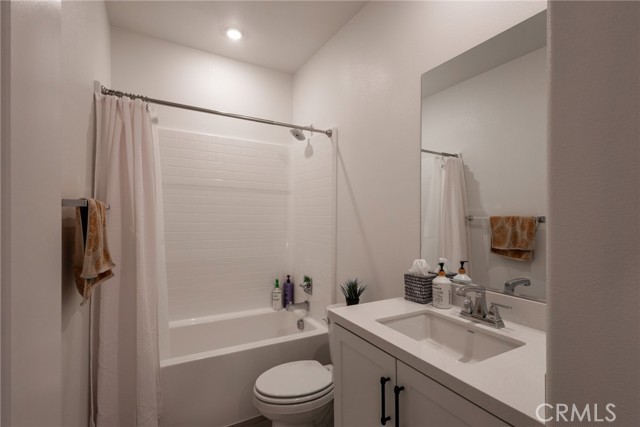 Detail Gallery Image 14 of 20 For 2640 Sprout #104,  Corona,  CA 92883 - 3 Beds | 2/1 Baths