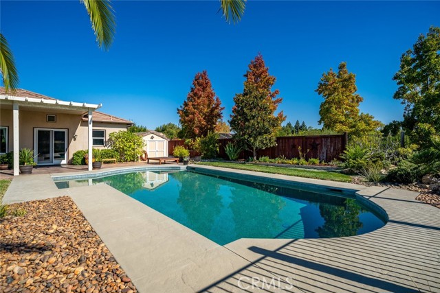 Detail Gallery Image 12 of 75 For 1535 via Rojas, Templeton,  CA 93465 - 4 Beds | 2/1 Baths