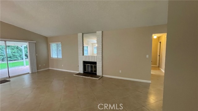 Detail Gallery Image 4 of 23 For 1328 E Pennsylvania, Redlands,  CA 92374 - 3 Beds | 2 Baths