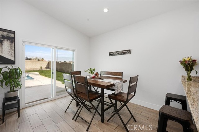 Detail Gallery Image 12 of 37 For 3822 Zamora, Bakersfield,  CA 93306 - 4 Beds | 2 Baths