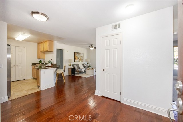 Detail Gallery Image 7 of 28 For 2400 Del Mar Way #108,  Corona,  CA 92882 - 2 Beds | 2 Baths