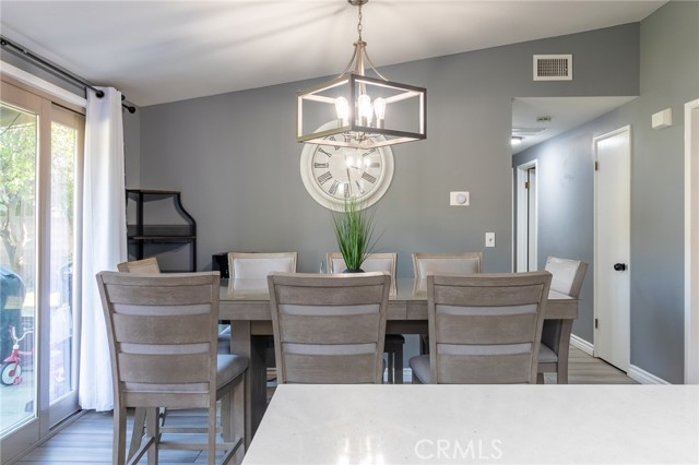 Detail Gallery Image 10 of 22 For 5249 N H, San Bernardino,  CA 92407 - 3 Beds | 2 Baths