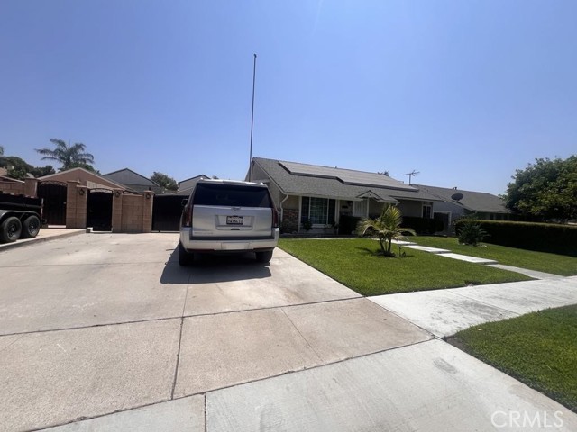 Detail Gallery Image 4 of 48 For 591 N Smoke Tree, Rialto,  CA 92376 - 3 Beds | 2 Baths