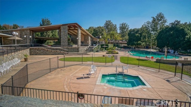 Detail Gallery Image 18 of 21 For 26335 Long Oak Dr, Newhall,  CA 91321 - 3 Beds | 2 Baths