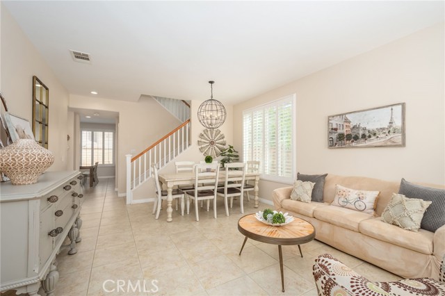 Detail Gallery Image 5 of 34 For 28802 Silversmith, Valencia,  CA 91354 - 4 Beds | 2/1 Baths