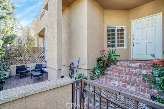18730 Hatteras Street, Tarzana CA: https://media.crmls.org/medias/5564c2d2-4807-4186-94ea-884f4412c02c.jpg