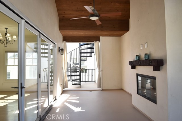 Detail Gallery Image 6 of 40 For 2521 2nd, Corona Del Mar,  CA 92625 - 3 Beds | 3 Baths