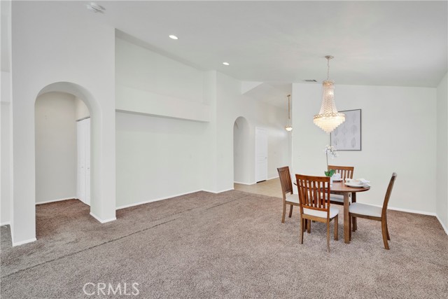 11246 Pleasant Hills Drive, Apple Valley CA: https://media.crmls.org/medias/55654d08-f41f-425f-9c72-71e1a3ca22ed.jpg