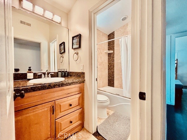 Detail Gallery Image 6 of 10 For 127 29th St #2,  Newport Beach,  CA 92663 - 4 Beds | 2 Baths