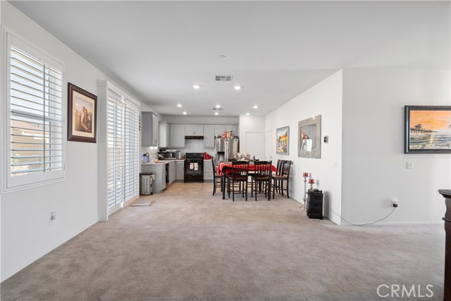Detail Gallery Image 11 of 44 For 15056 Tawney Ridge Ln, Victorville,  CA 92394 - 4 Beds | 3 Baths