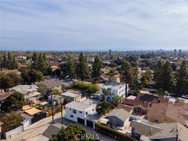 415 W Pine Street, Santa Ana CA: https://media.crmls.org/medias/55676fad-031a-4fbd-901b-91d385d49ebf.jpg