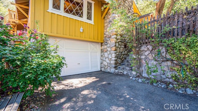 Detail Gallery Image 15 of 58 For 26 Oak Grove, Mt Baldy,  CA 91759 - 3 Beds | 3 Baths