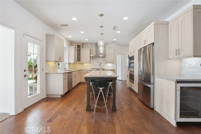 22501 Marilla Street, Chatsworth CA: https://media.crmls.org/medias/5568514c-46b1-4770-a804-9302d5708f55.jpg