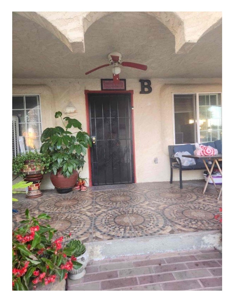 Detail Gallery Image 1 of 1 For 93 S Villa St, Porterville,  CA 93257 - 3 Beds | 1 Baths