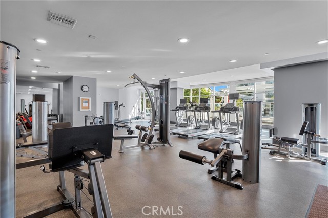 400 W Ocean Boulevard, Long Beach CA: https://media.crmls.org/medias/5568f2a1-25c2-4172-b2e7-918038627445.jpg