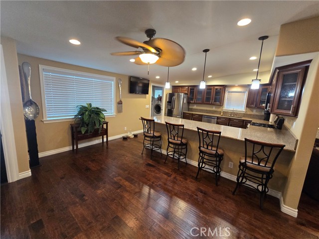 Detail Gallery Image 11 of 39 For 249 Loyola Rd, Costa Mesa,  CA 92626 - 4 Beds | 2 Baths