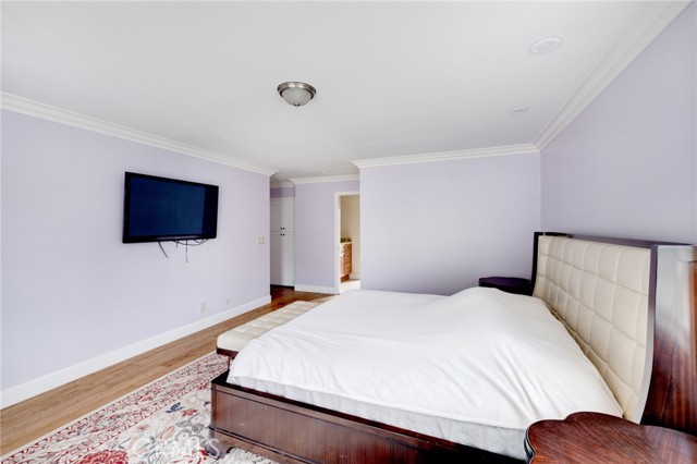 Detail Gallery Image 18 of 46 For 222 W Kenneth, Glendale,  CA 91202 - 4 Beds | 4 Baths