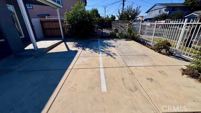 Detail Gallery Image 2 of 29 For 1026 W 108th, Los Angeles,  CA 90044 - 3 Beds | 2 Baths