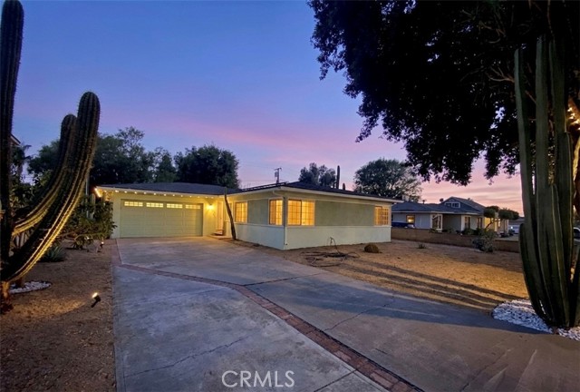 Front Image Thumbnail for CRIV26128376