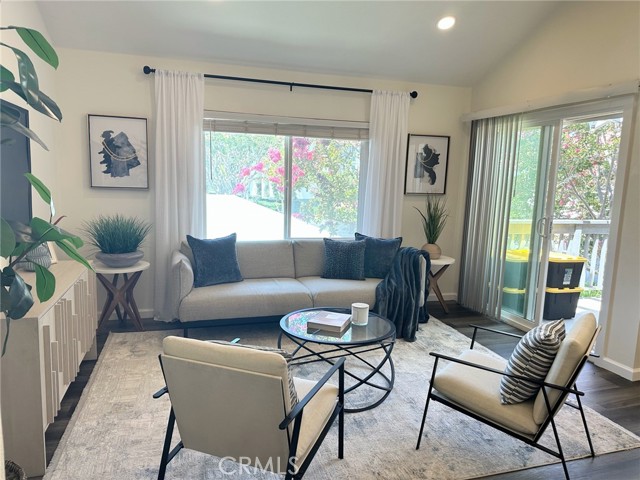 302 Lemon Grove, Irvine CA: https://media.crmls.org/medias/556bc04e-fc25-468f-8b3c-a871b7a3ced7.jpg