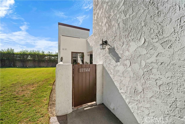 Detail Gallery Image 31 of 38 For 11944 Heritage Cir, Downey,  CA 90241 - 2 Beds | 2 Baths