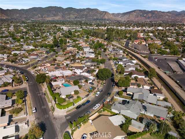 Detail Gallery Image 27 of 29 For 11663 Jackman Ave, Sylmar,  CA 91342 - 4 Beds | 2 Baths