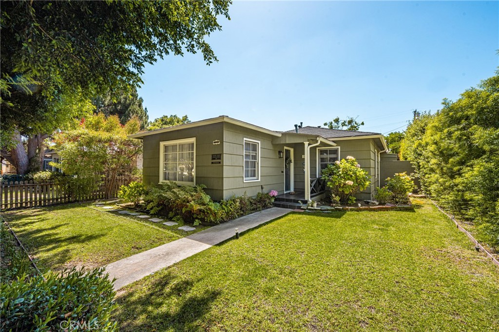 3461 Gardenia Avenue