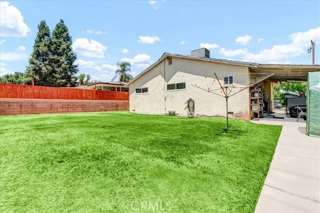 4825 Putter Lane, Bakersfield CA: https://media.crmls.org/medias/556e7f79-94cf-4443-ad96-db28beadfff4.jpg