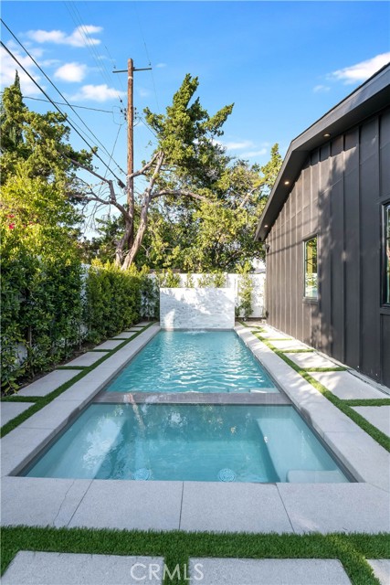 Detail Gallery Image 29 of 55 For 5323 Allott Ave, Sherman Oaks,  CA 91401 - 4 Beds | 4/1 Baths