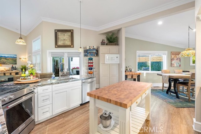 Detail Gallery Image 15 of 59 For 5282 Hillcrest Dr, Cambria,  CA 93428 - 3 Beds | 2/1 Baths