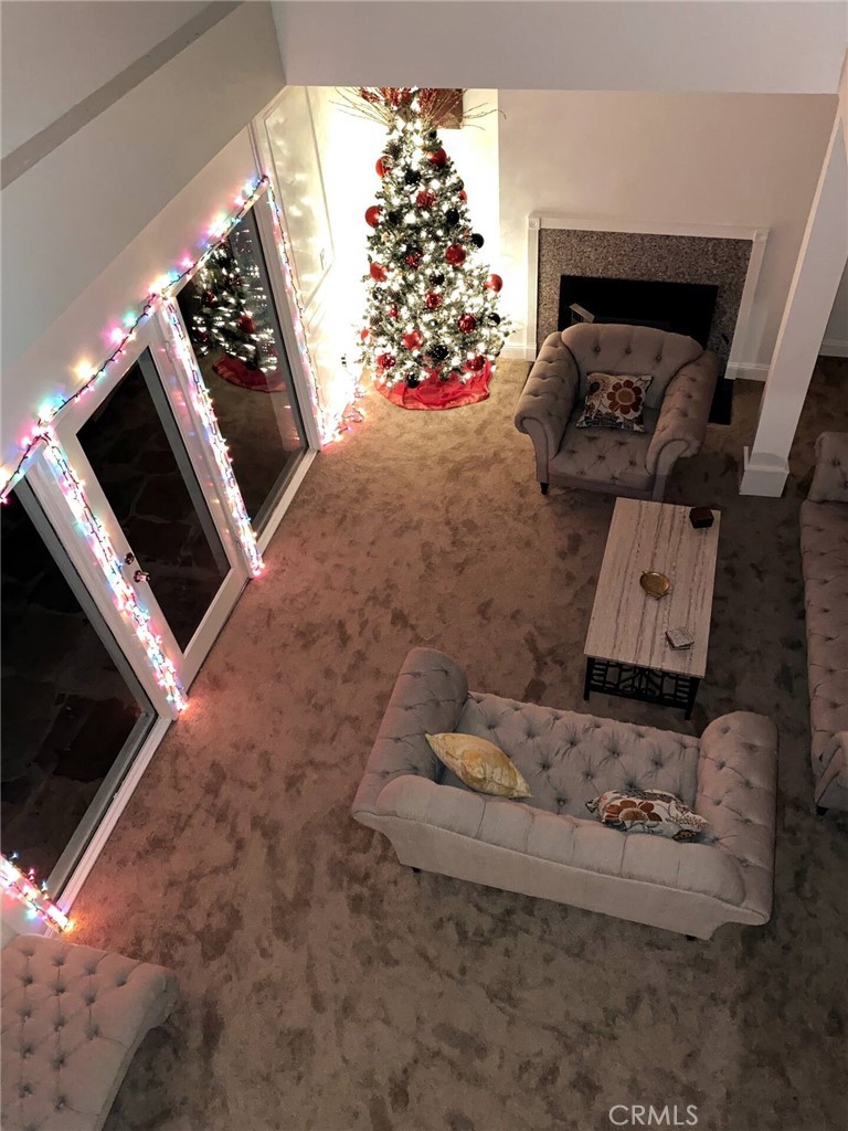 https://media.crmls.org/medias/55702d78-77f1-429e-82c5-54cd2f85b150.jpg?preset=X-Large