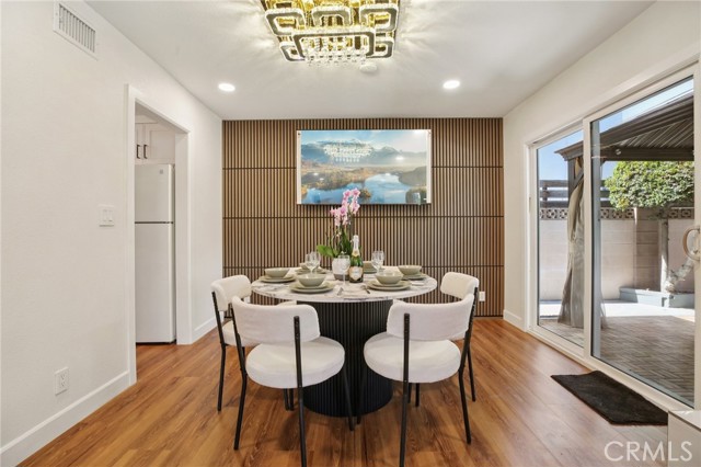 Detail Gallery Image 8 of 60 For 1533 W San Lorenzo Ave, Santa Ana,  CA 92704 - 5 Beds | 3 Baths