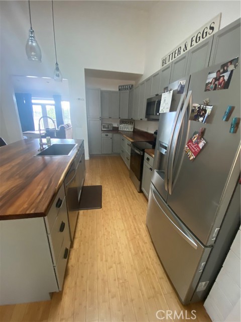Detail Gallery Image 6 of 43 For 18700 Oak Grove Rd, Hidden Valley Lake,  CA 95467 - 3 Beds | 2 Baths