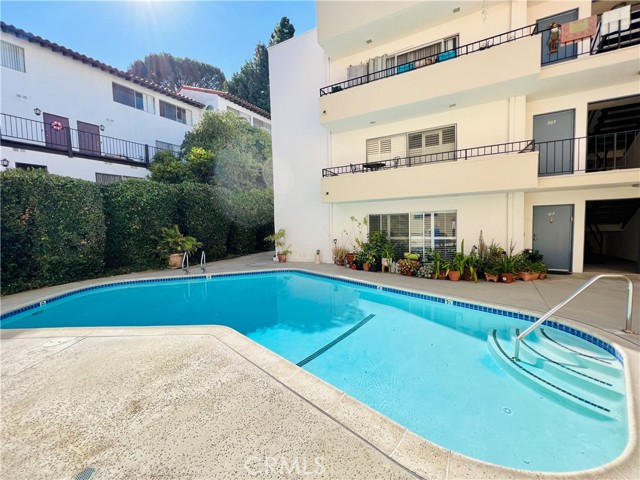 association pool