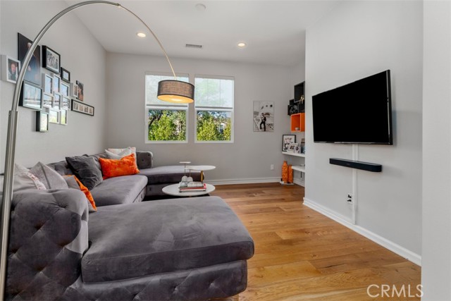 Detail Gallery Image 19 of 36 For 120 Fieldwood, Irvine,  CA 92618 - 4 Beds | 4/1 Baths