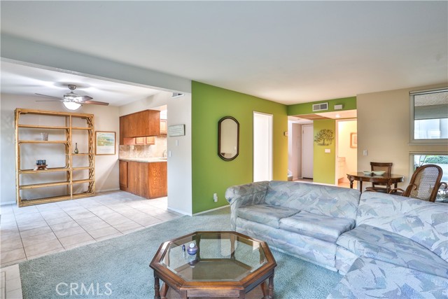 Detail Gallery Image 12 of 40 For 672 Greendale Ln, Pomona,  CA 91767 - 4 Beds | 2/1 Baths