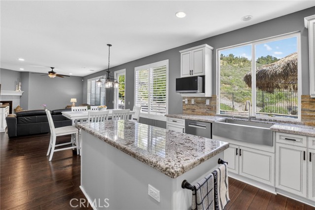 Detail Gallery Image 11 of 44 For 1540 Glencrest Dr, San Marcos,  CA 92078 - 5 Beds | 4/1 Baths